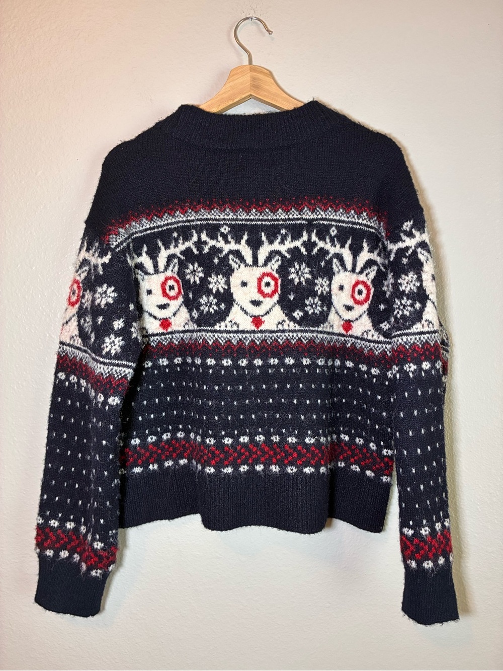 Women’s Long Sleeve Cozy Alpine Bullseye Dog Crewneck Pullover Sweater M NWOT - Picture 5 of 13